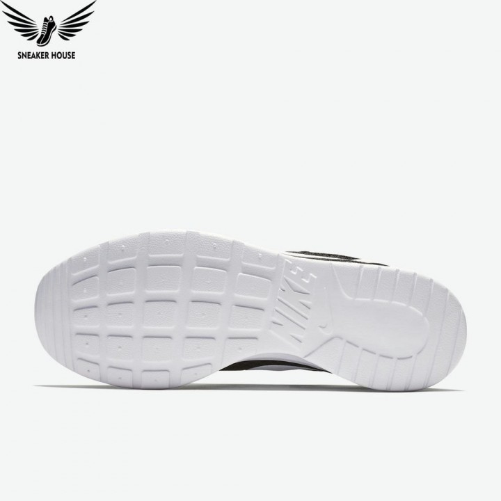 Giày thể thao Nike Tanjun 812655-011
